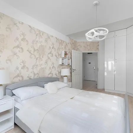 Family With Spacious Terrace And Garage In By Renters Kolobrzeg